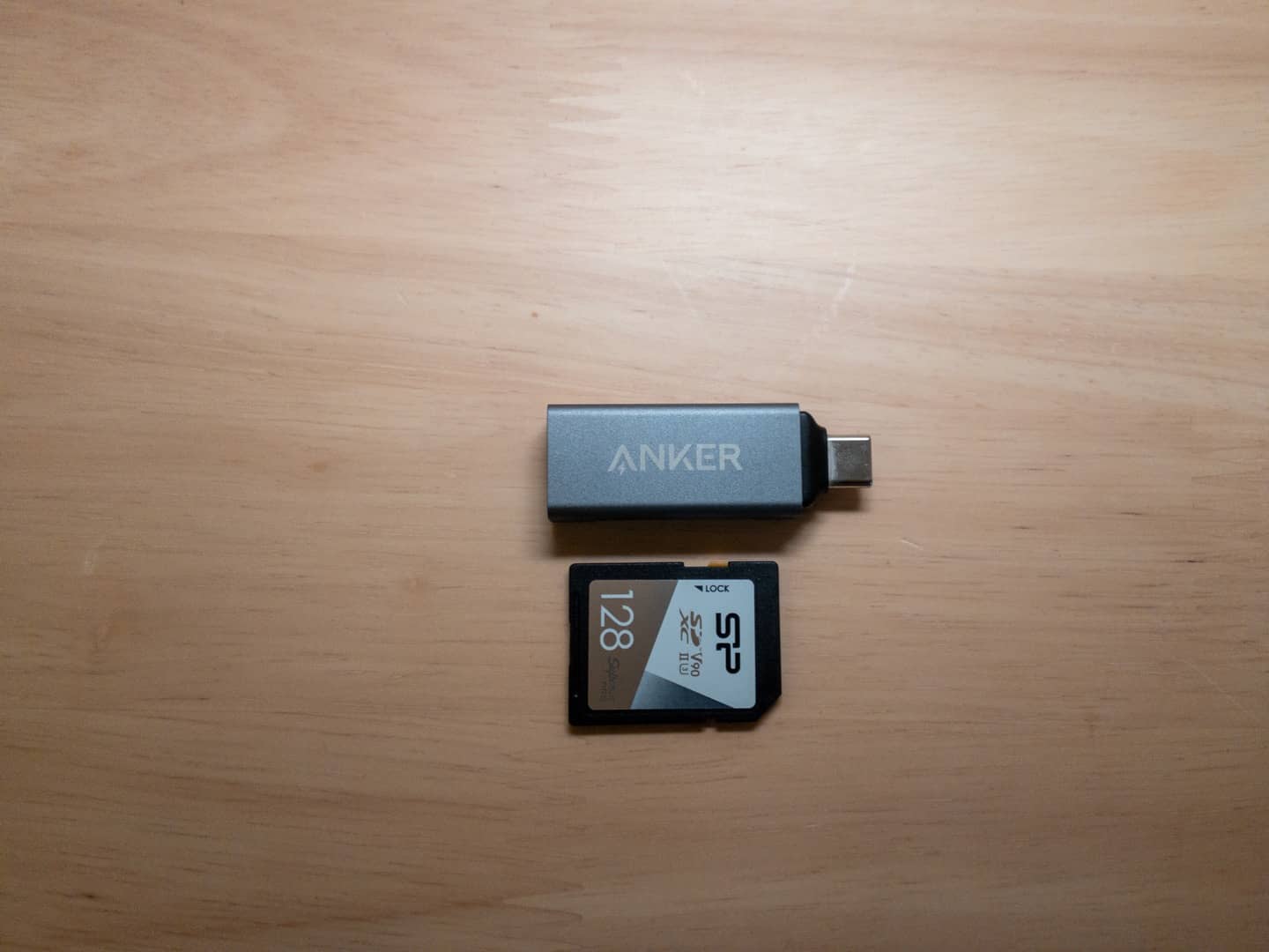 Anker USB-C 2-in-1 カードリーダー